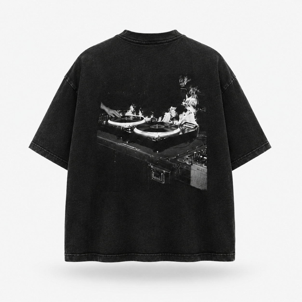 TURNTABLE TEE back view